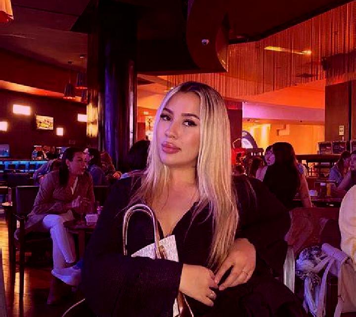 Abril 3 Abadia escort