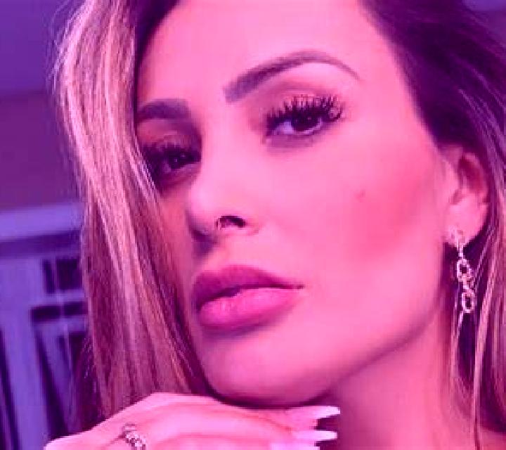 Adriana Allariz escort