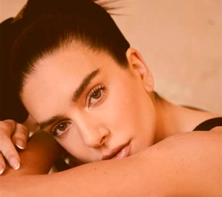 Adriana Famorca escort