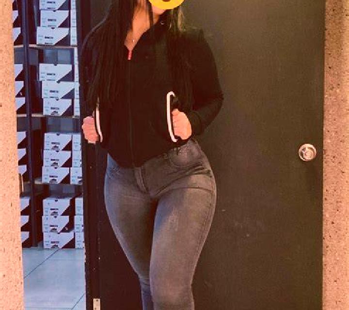 Aitana 3 Langa del Castillo escort