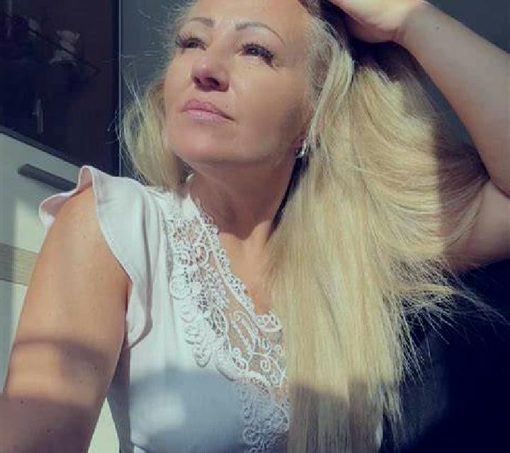 Alba 2 Gemuno escort
