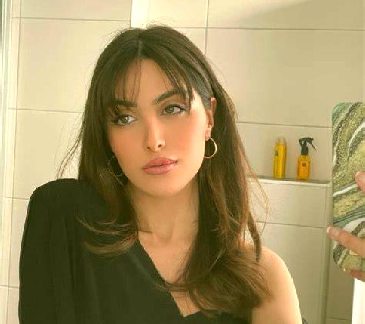 Alba Illora escort