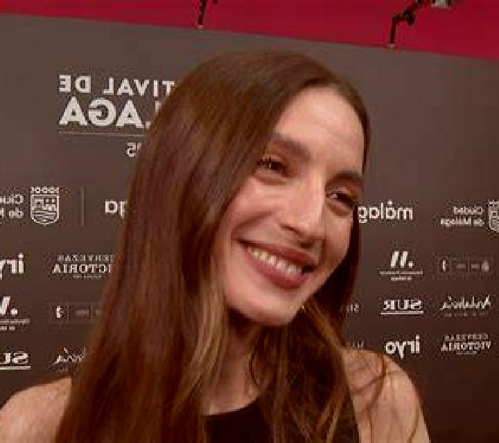 Alba Parla escort