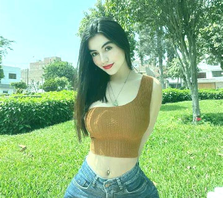 Alejandra Cabezarados escort