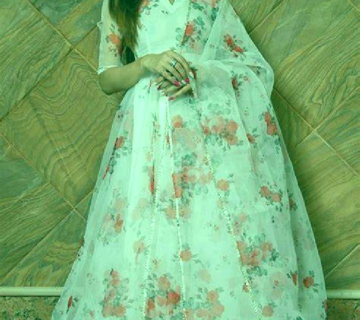 Alejandra Gaton de Campos escort