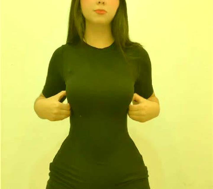 Amanda Ribarroja del Turia escort