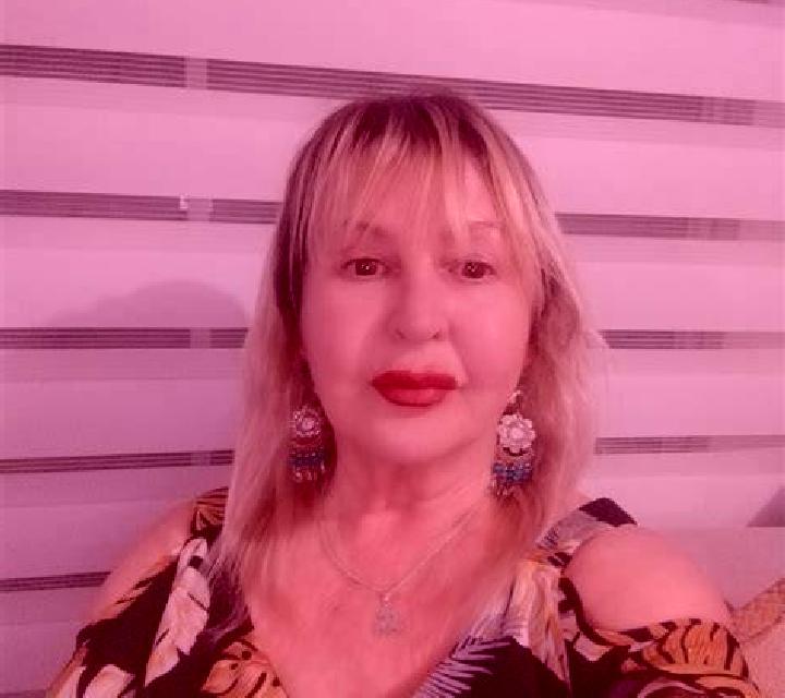 Amaya 3 Bareyo escort