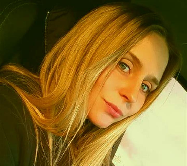Andrea 2 Cinco Olivas escort