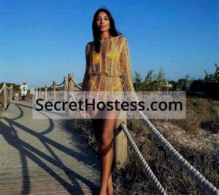 Andrea 3 Lecinena escort