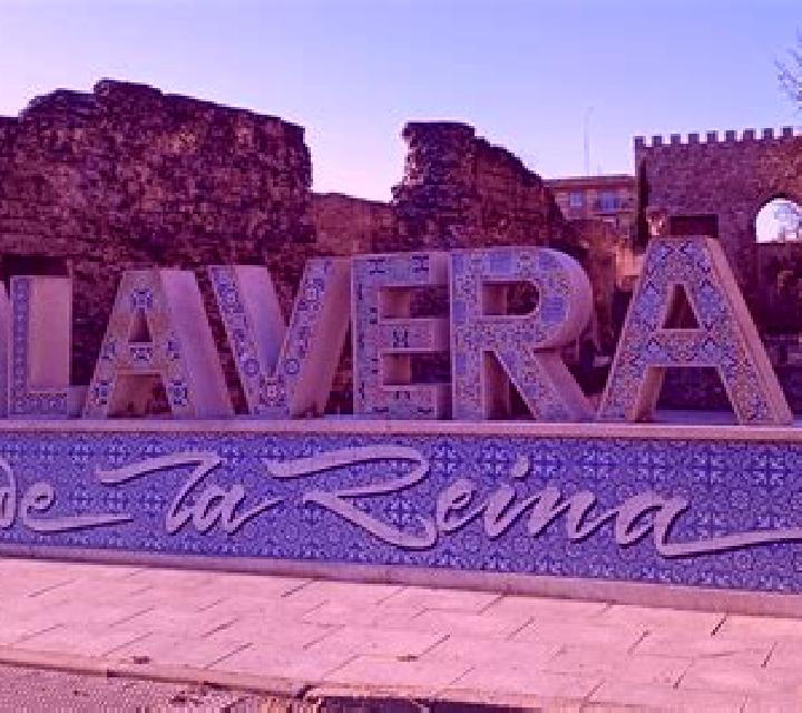 Beatriz Talavera de la Reina escort