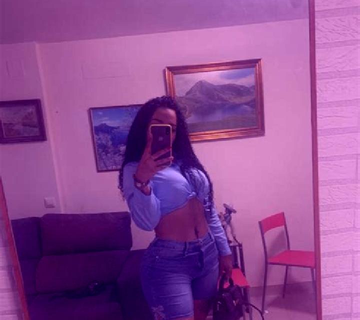Carla Gosol escort