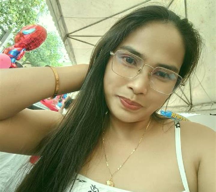 Cecilia Alfafara escort