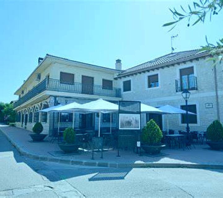 Cielo Torreperogil escort