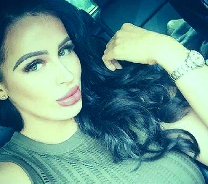 Claudia Cabra de Mora escort