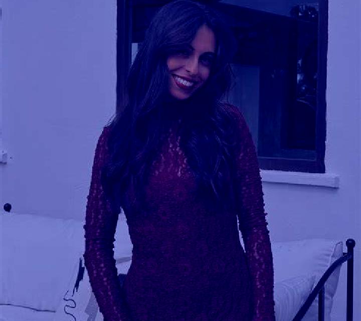 Daniela Selaya escort