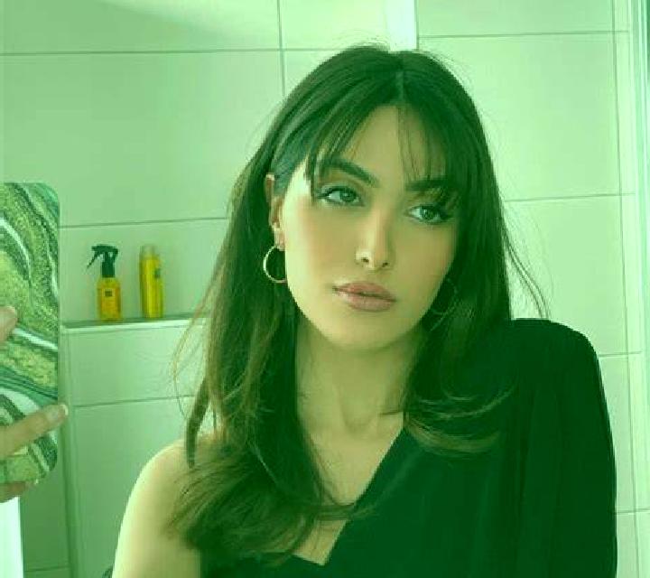 Elena Arjona escort