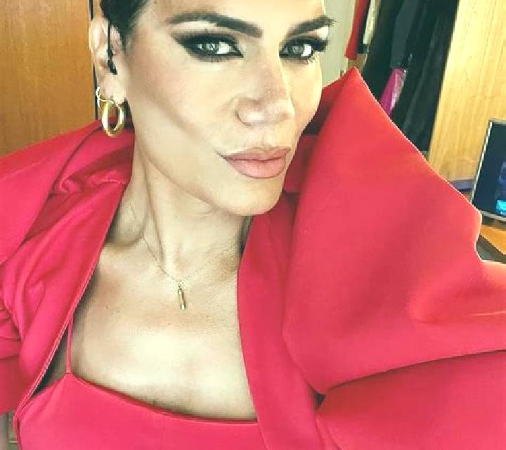 Elena Martinez escort