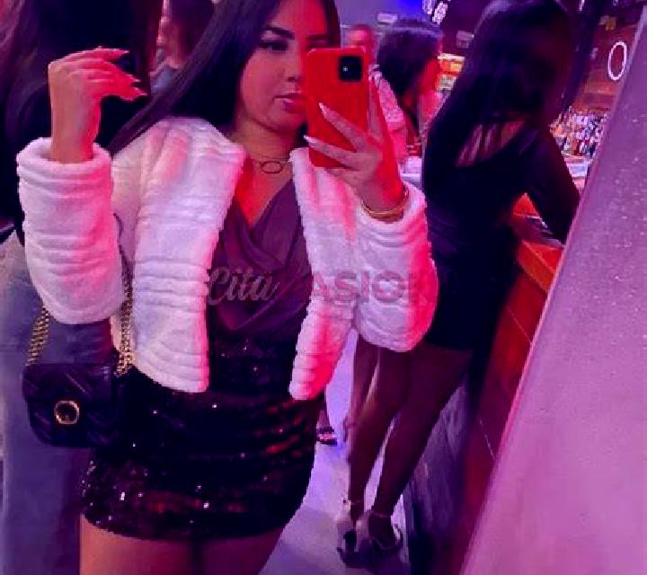 Emilia Monforte del Cid escort