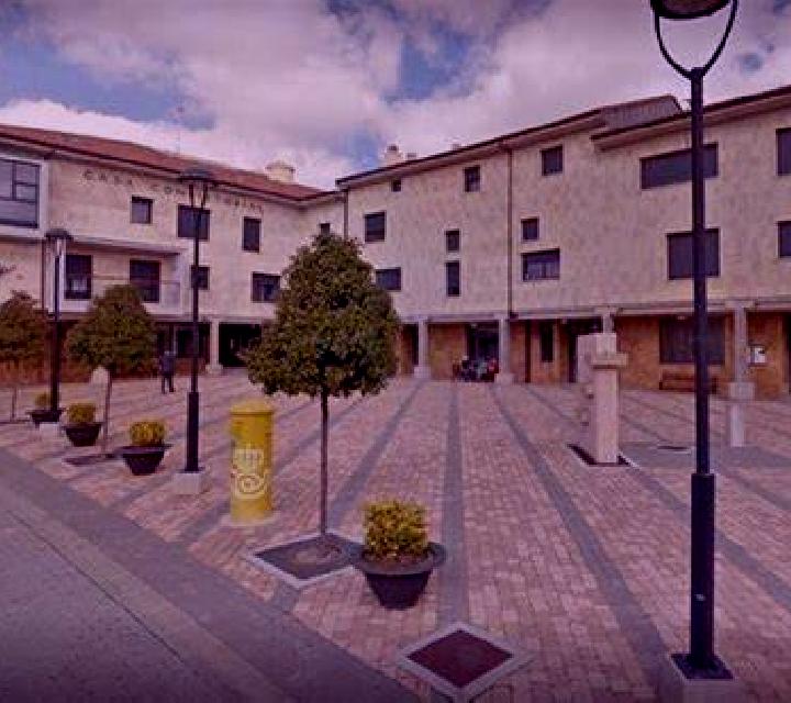 Estrella 3 Villaverde de Guarena escort