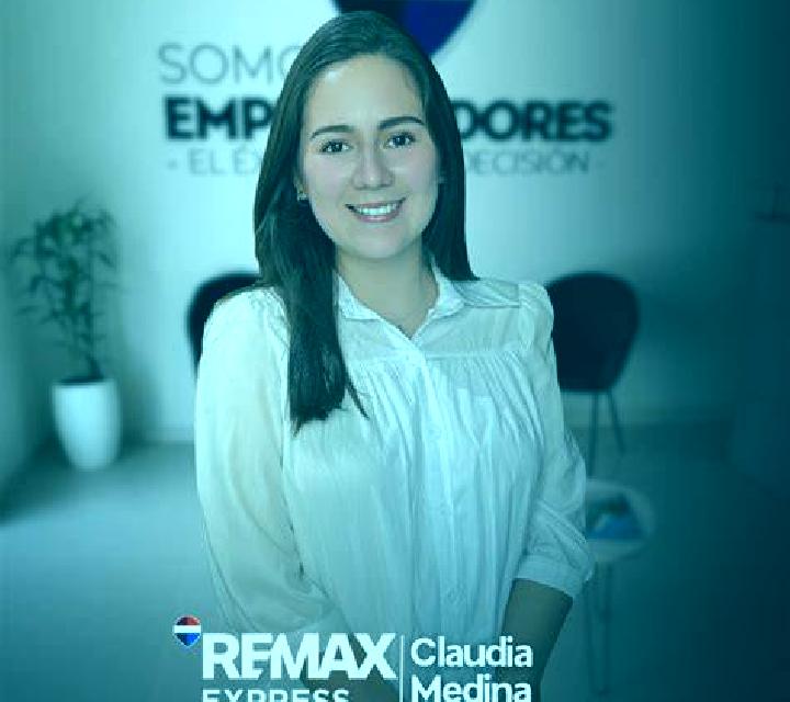 Estrella Almazan escort