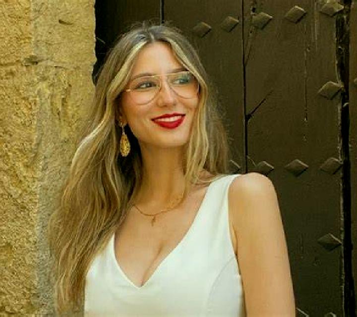 Estrella Aspe escort