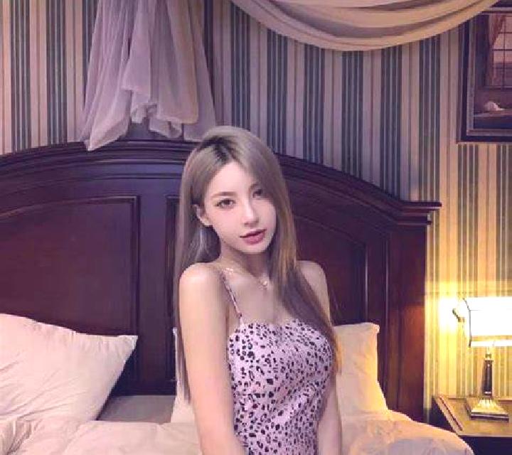 Estrella Salas Bajas escort
