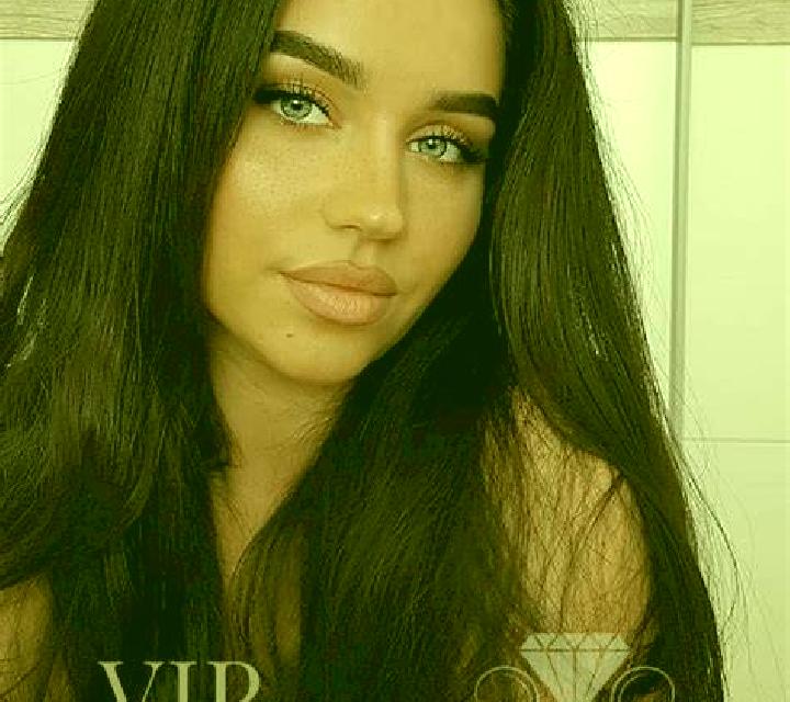 Giulia 2 Grado escort