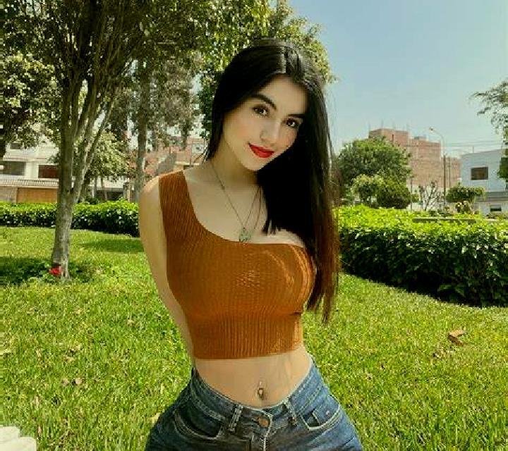 Giulia 3 Chirivel escort
