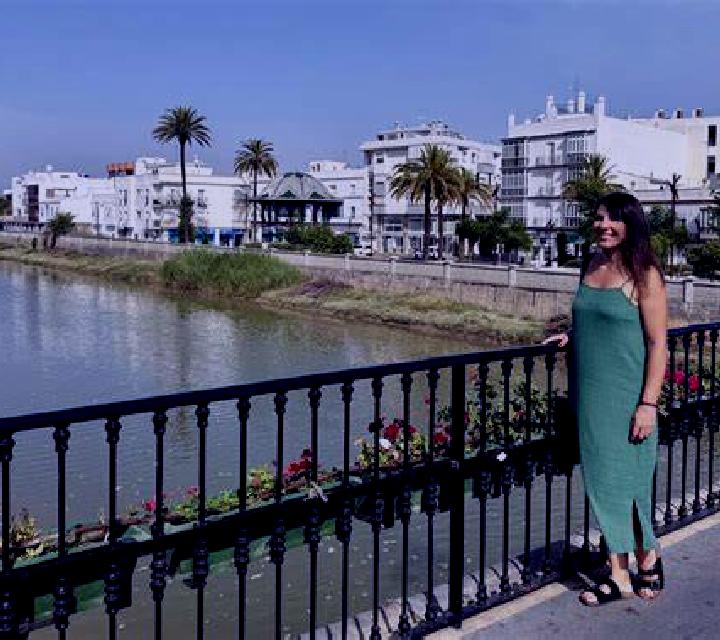 Giulia Baro de Viver escort