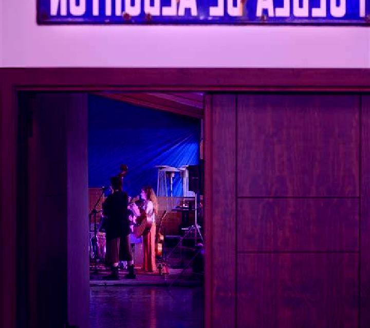 Isabela Puebla de Alborton escort