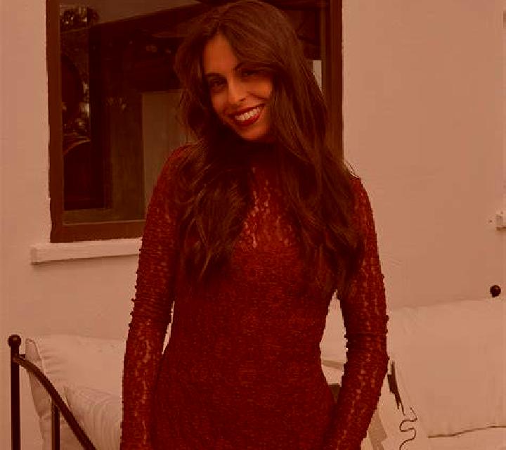 Isabella 2 Latina escort