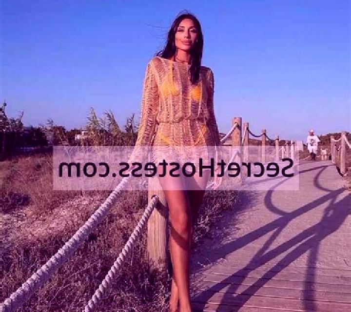 Jade Aldeaseca escort
