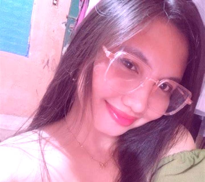 Josefina Aldeire escort