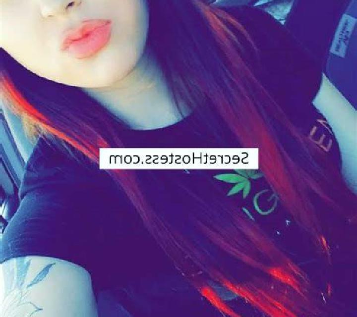 Julia 3 Erla escort