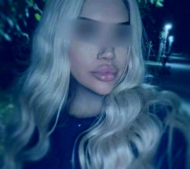 Julia 3 Riudecanyes escort