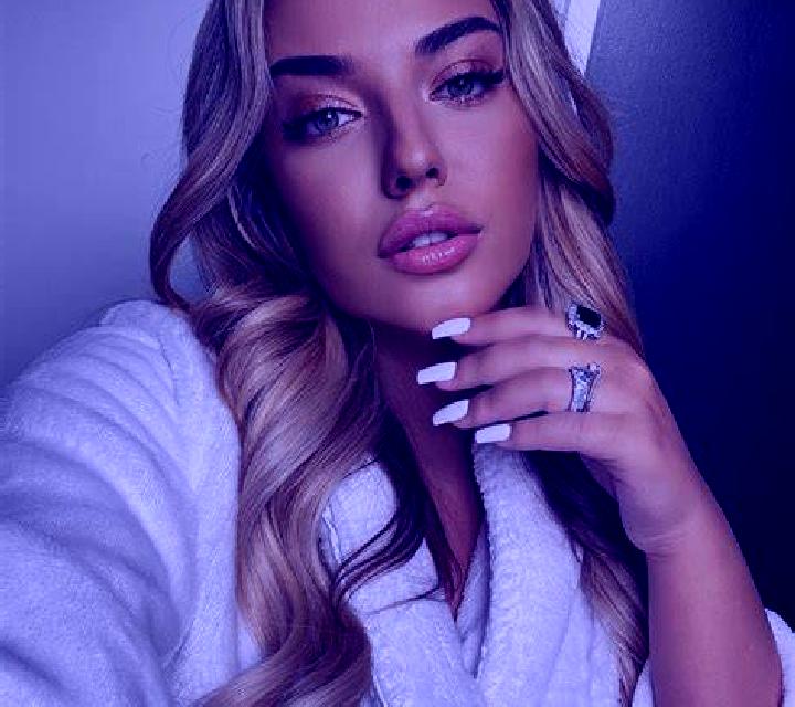 Katia Blancafort escort