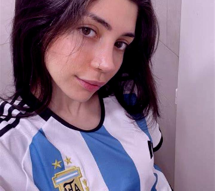 Katia Ona escort