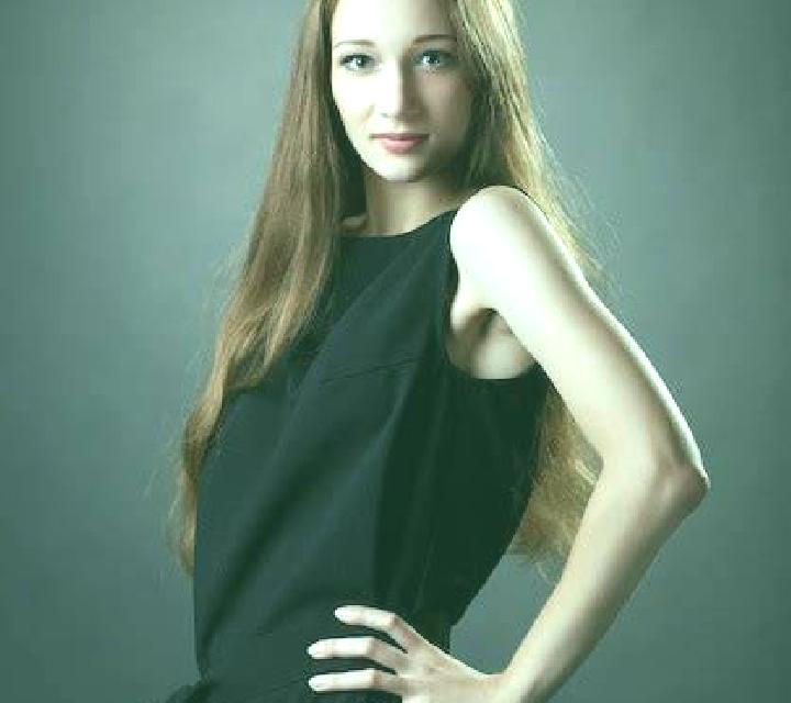 Lola 3 L Eliana escort
