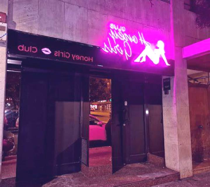 Lola Gabiria escort