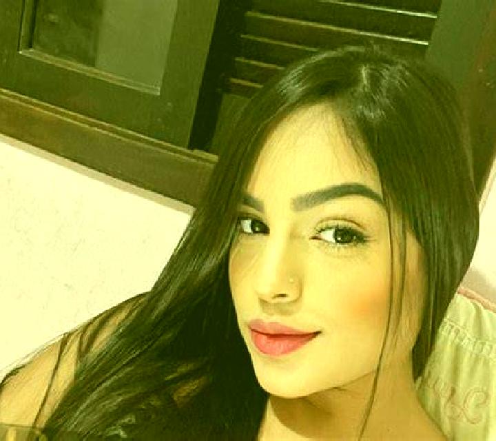 Lola Mantiel escort