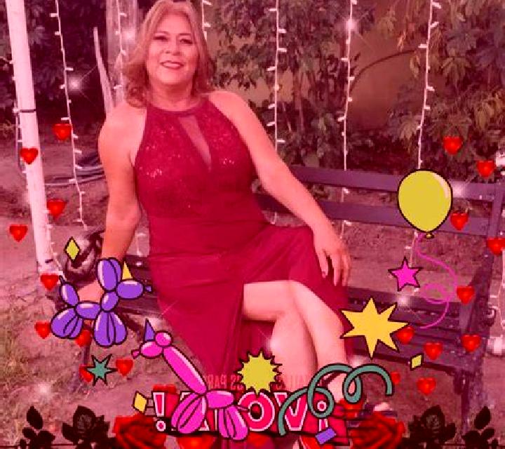 Lucía Tirig escort
