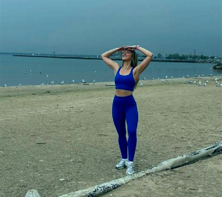 Lucía Zumaia escort