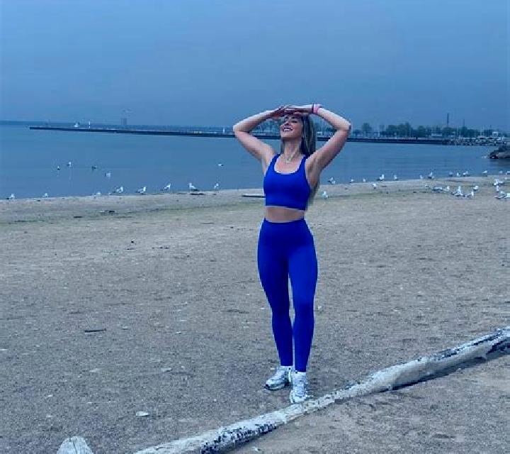 Luna 2 San Pedro del Valle escort