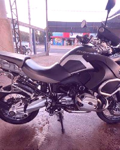 Luna 2 Valverde de Burguillos escort