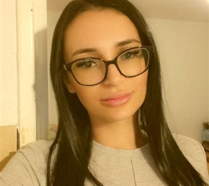 Luna 3 Massanes escort