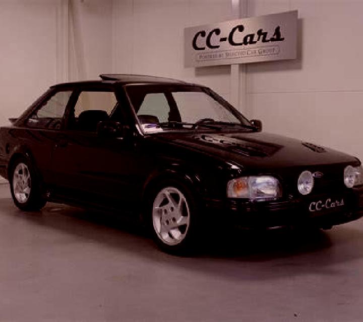Luna Cobeta escort