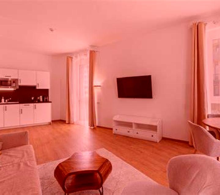 Manuela Lorqui escort