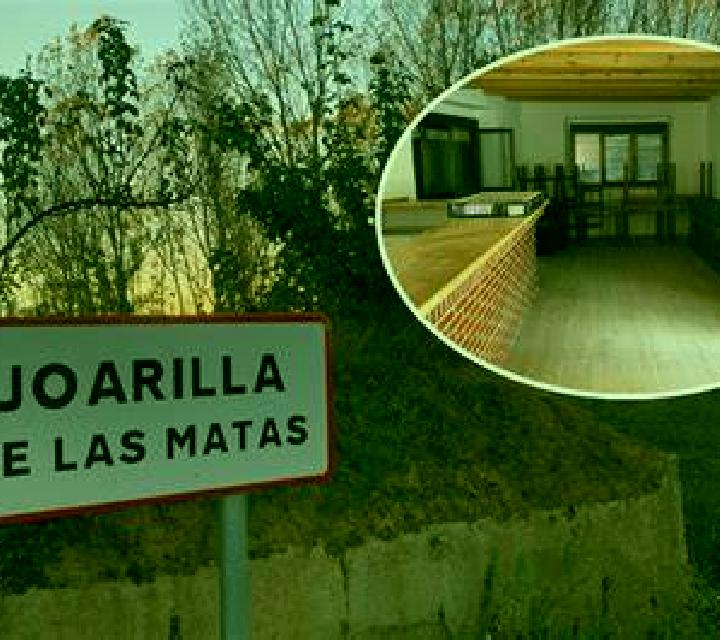 María 2 Ahillones escort