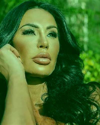 María 3 Sacanet escort