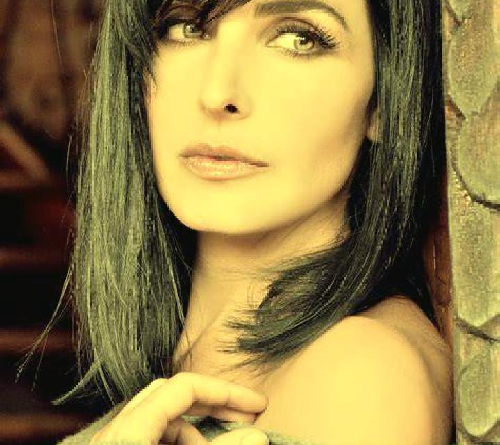 María La Roda escort